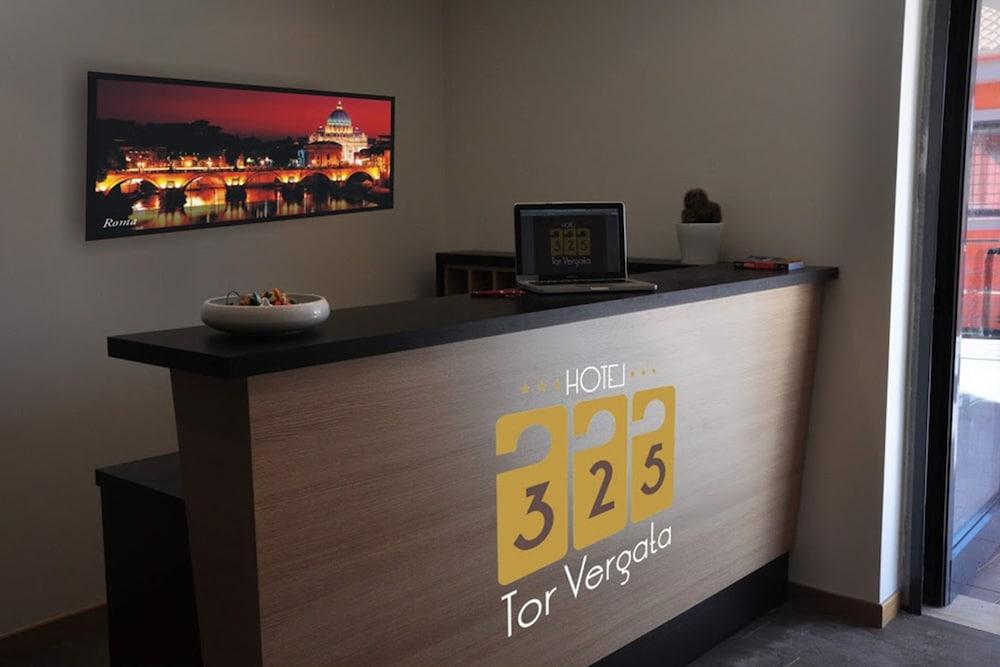 Hotel 325 Tor Vergata Roma Eksteriør bilde