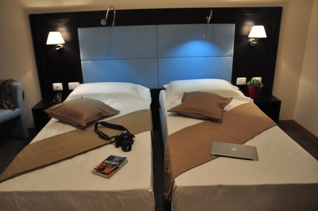 Hotel 325 Tor Vergata Roma Rom bilde