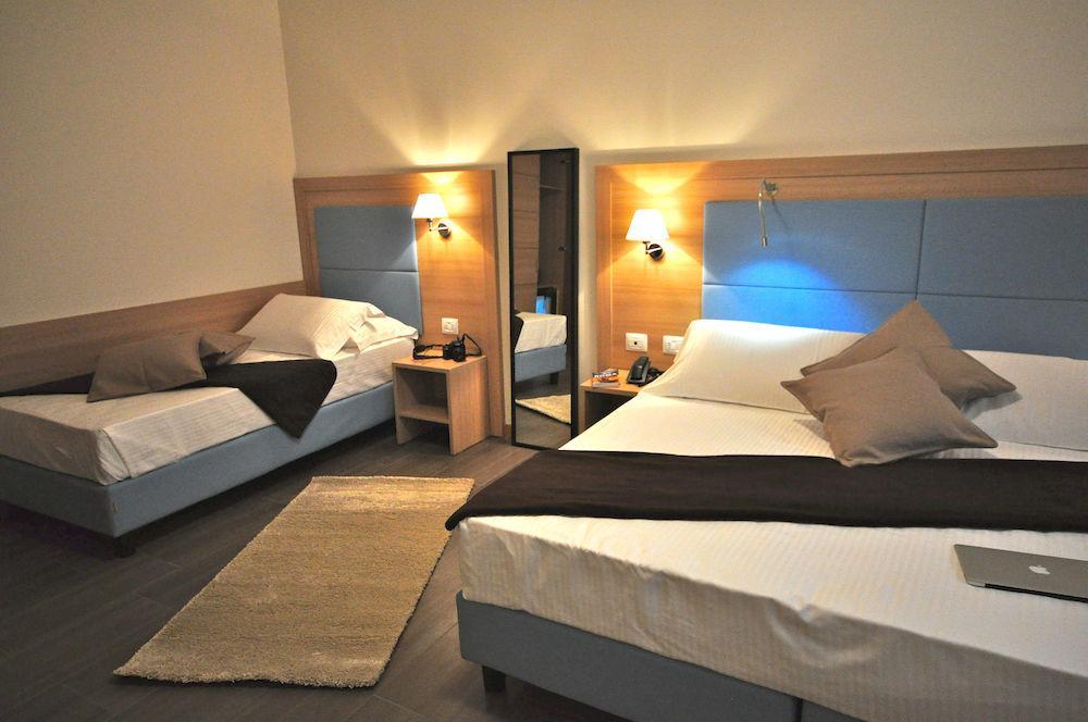 Hotel 325 Tor Vergata Roma Eksteriør bilde